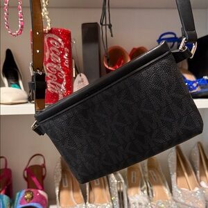Michael Kors logo Black belt Bag